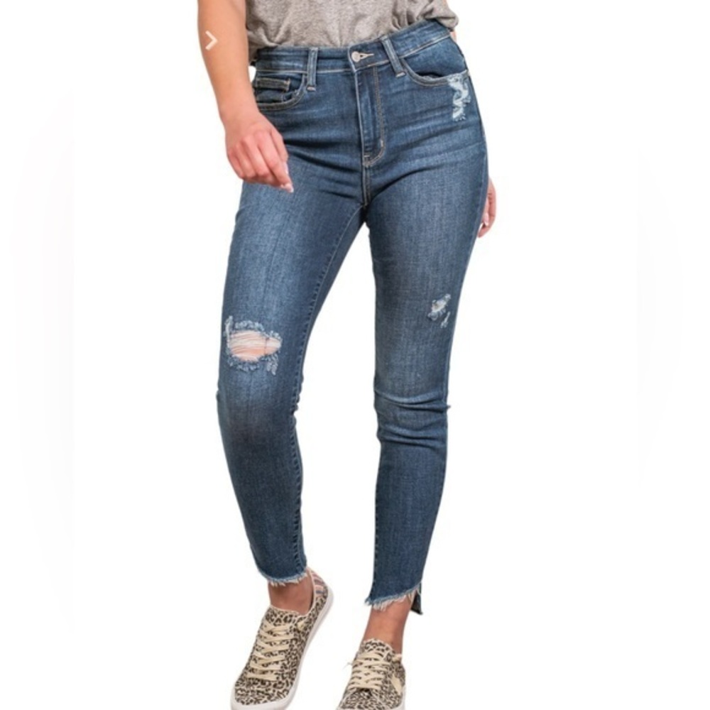 Judy Blue Women’s Amelia High Rise Slanted Fray Hem Skinny  Jeans‎ Size 24W